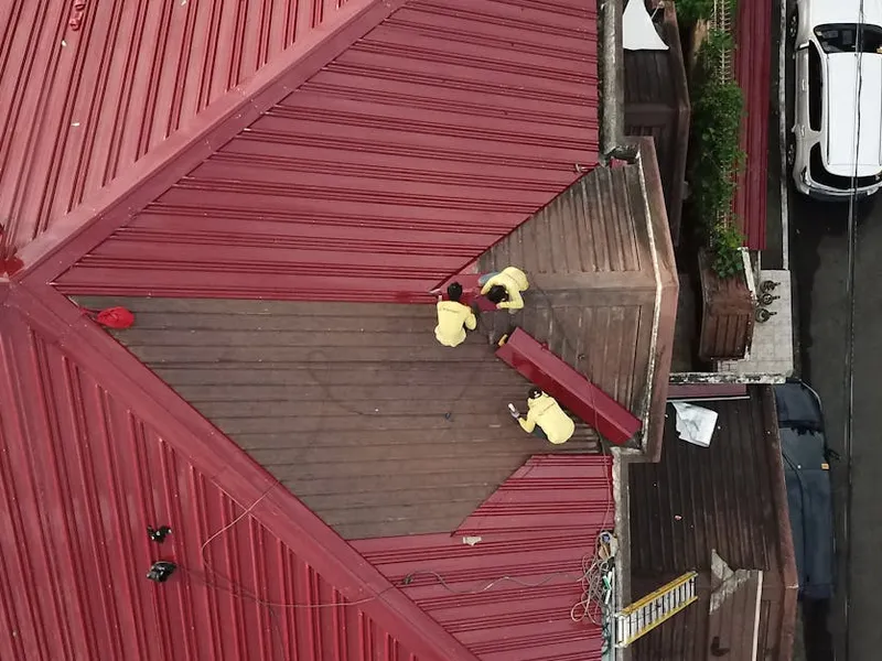 Fixit Roofers professional team