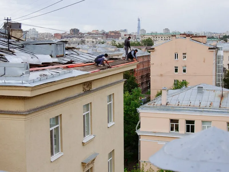 Fixit Roofers professional team